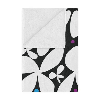 Daisy Dazzle Minky Blanket